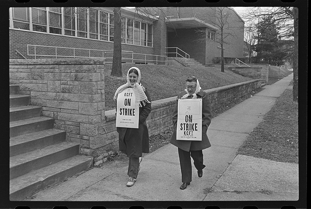 Photograph of teachers on strike in Kansas City.
